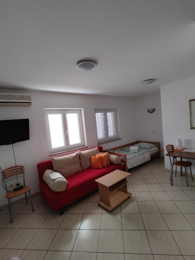 Apartments Markota Sukošan エクステリア 写真