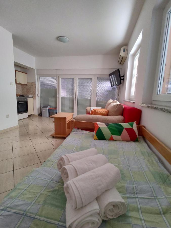 Apartments Markota Sukošan エクステリア 写真