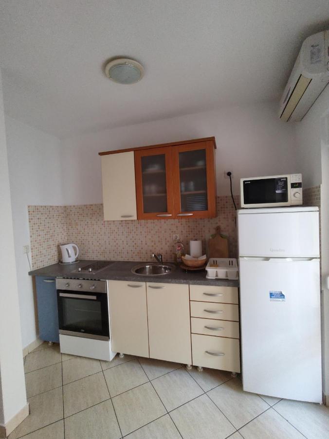 Apartments Markota Sukošan エクステリア 写真